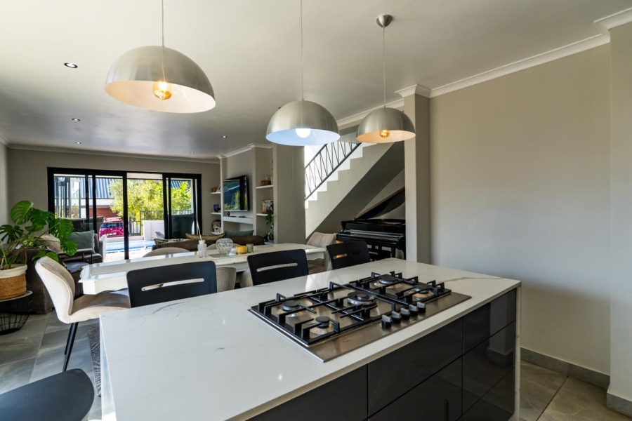 4 Bedroom Property for Sale in La Roche Western Cape